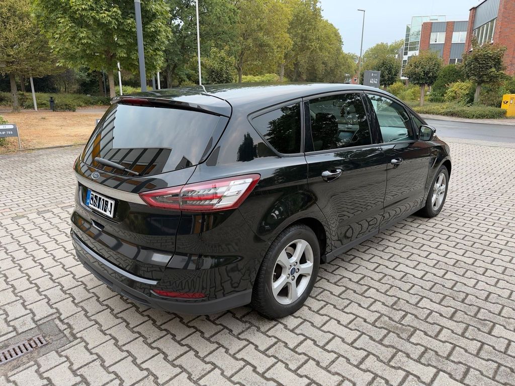 Image of Ford S-Max