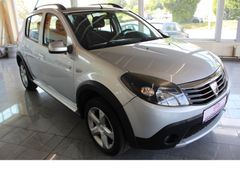 Fahrzeugabbildung Dacia Sandero Stepway