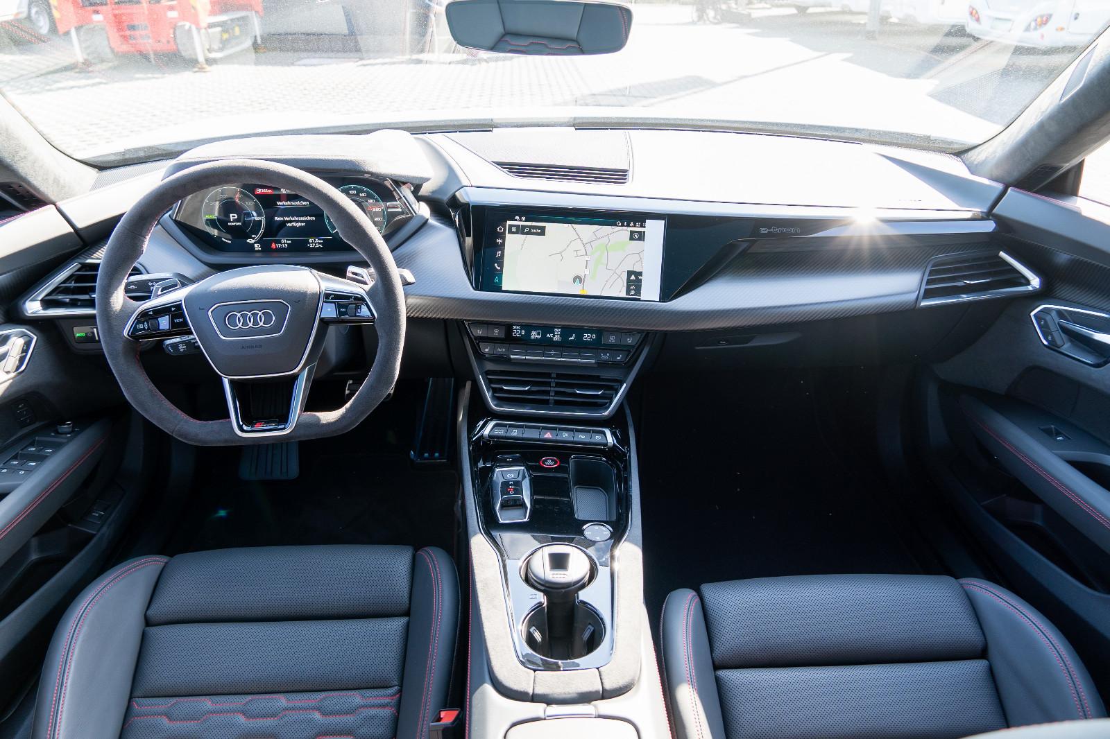 Audi e-tron GT RS Carbon*AssistenzPlus*HeadUP*NP175T€