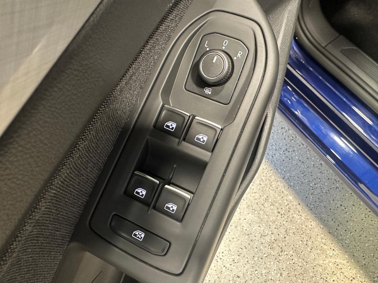 Volkswagen Golf 2.0 TDI DSG Life LED virt.Cock. Navi ACC RF, миниатюра 11
