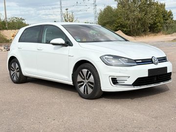 Volkswagen Golf - 2