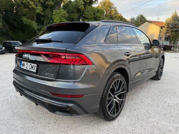 Audi Q8 - 3