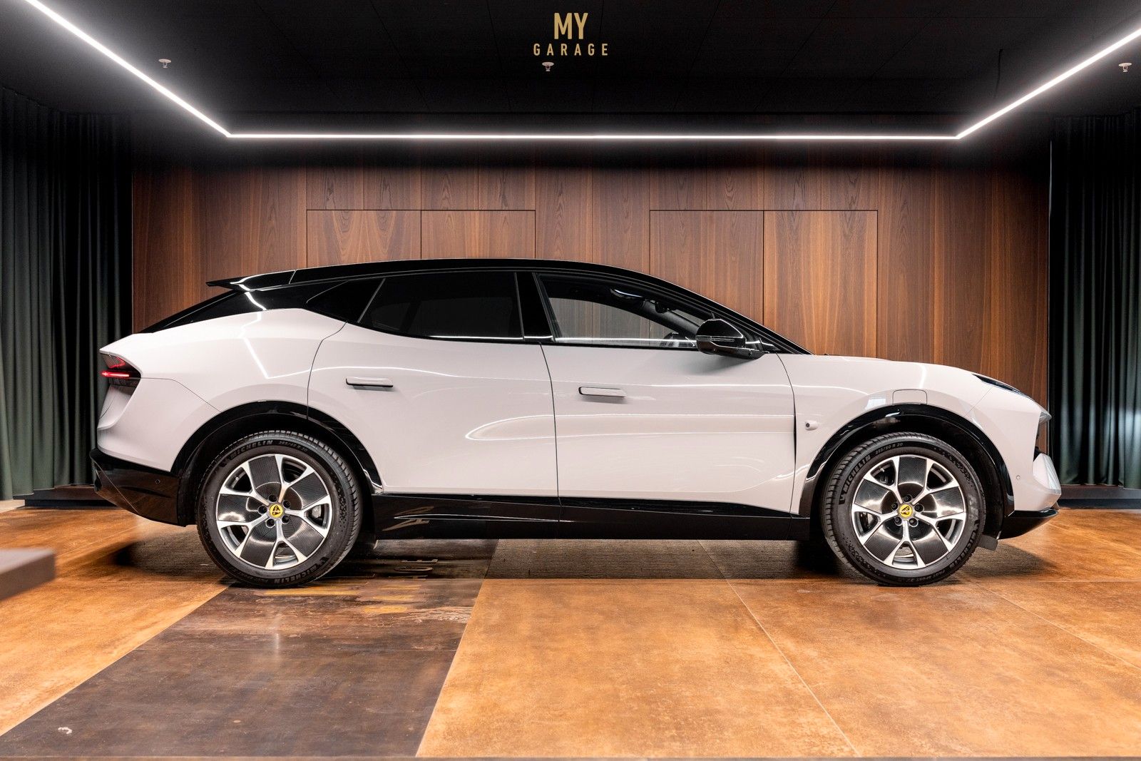 LOTUS Eletre