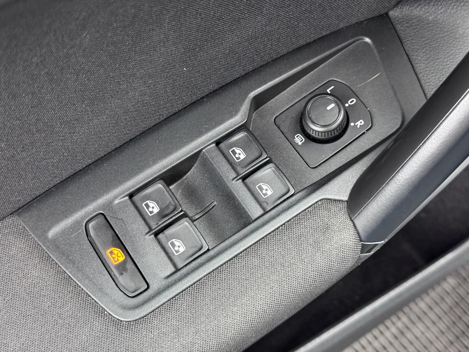 Fahrzeugabbildung Volkswagen 2.0 TSI*STANDHEIZUNG*AHK*4MOTION*LED*RCAM*DSG