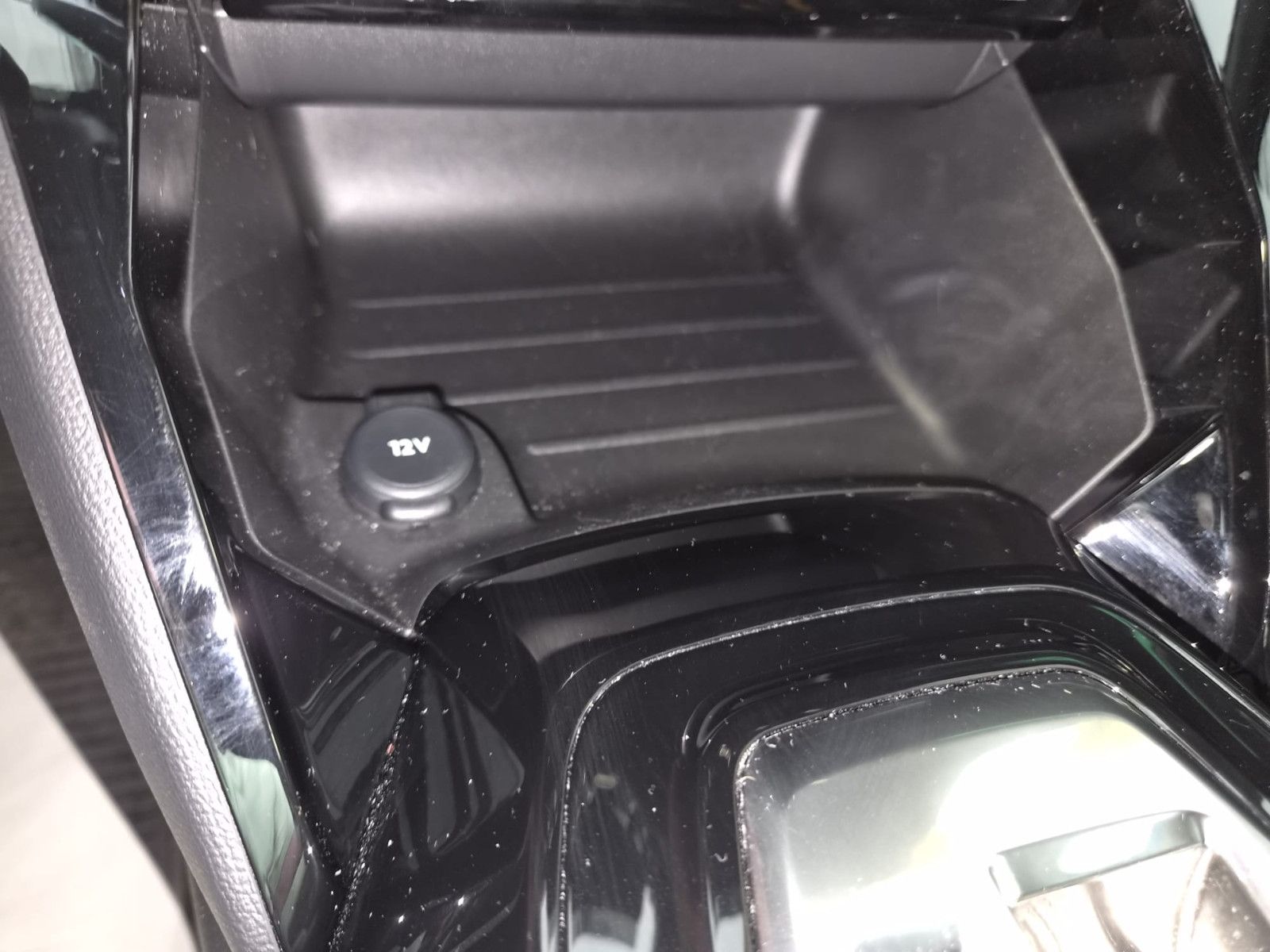 Fahrzeugabbildung Peugeot 208 GT / LED / NAVI / KAMERA / SCHECKHEFT