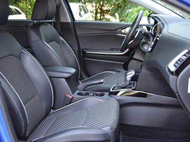 Ceed 1.5 T-GDI DCT Spirit AHK/17-ZOLL/LED/NAVI/R