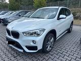BMW X1 xDrive 20 i Sport Line ANHÄNGERKUPPLUNG*LED - : Anhängerkupplung