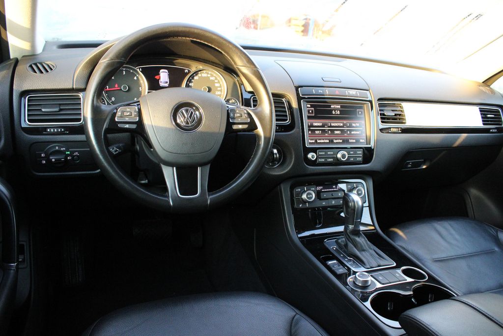 VW Touareg – Bild 12 von 23