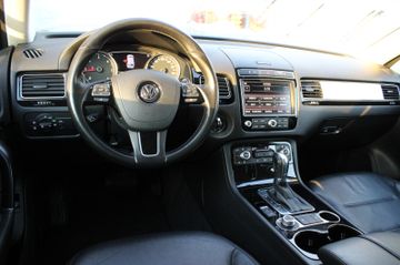 Volkswagen Touareg - 12