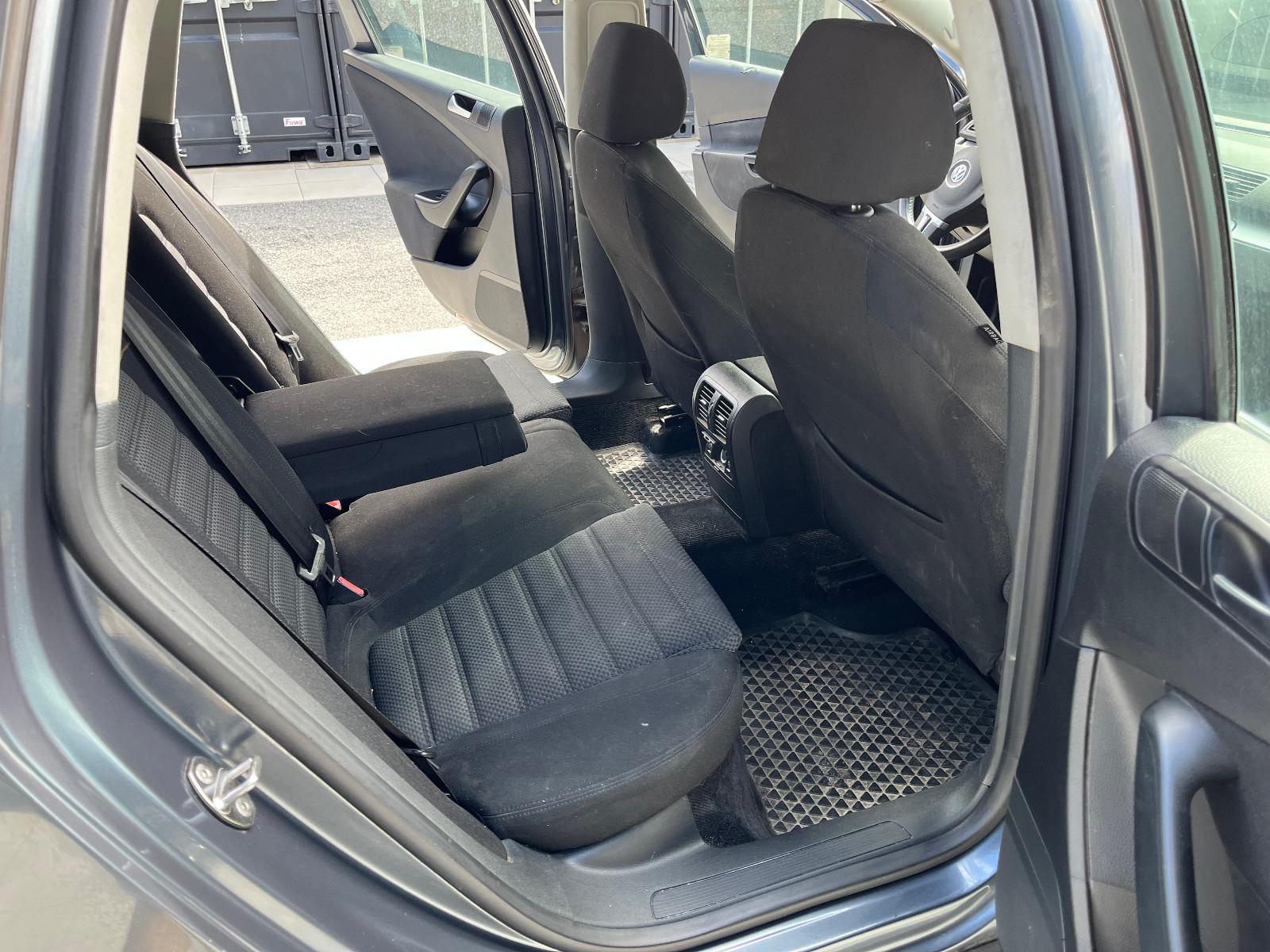 Volkswagen Passat 2010 — photo 24