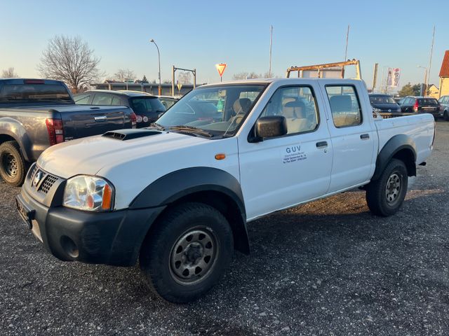 Nissan Navara NP300 Pick-up Double Cab 4X4