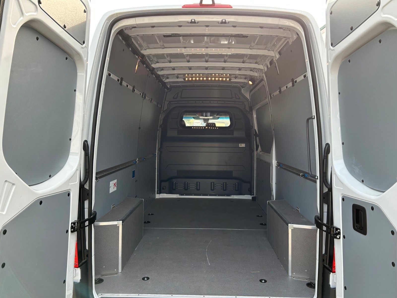 Fahrzeugabbildung Mercedes-Benz Sprinter III 315 CDI Kasten Navi Kamera L2H2
