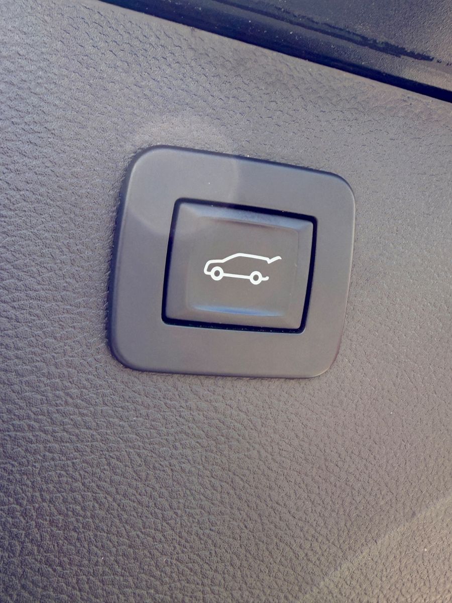 Fahrzeugabbildung Opel Astra K Sports Tourer Ultimate Start/Stop