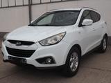 Hyundai ix35 Comfort 2WD SERVICE NEU TÜV NEU - Hyundai ix35 in Magdeburg