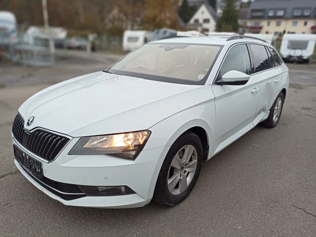 Skoda Superb Combi Ambition NAVI !!