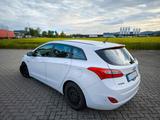 Hyundai i30 blue 1.6 GDI Trend, Sehr gepflegt & sparsam - Hyundai i30 mit Benzin-Antrieb: Kombi, 1.6