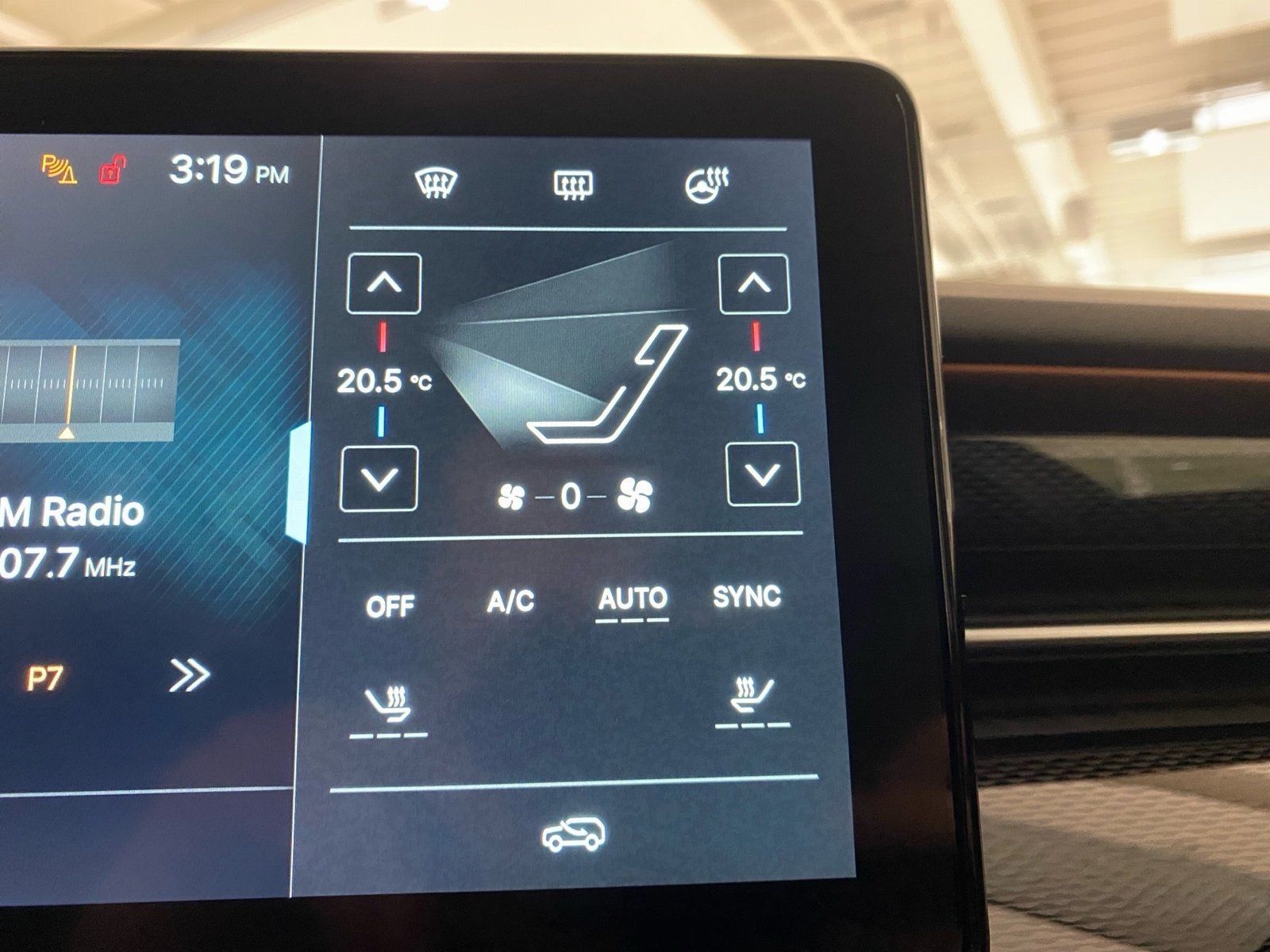 Fahrzeugabbildung KGM Torres Hybrid Essential Kamera*ACC*Navi*Sitzh.*