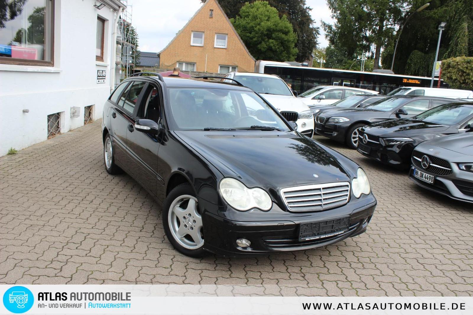 Mercedes-Benz C220 2004 — photo 27