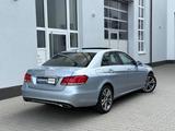 Mercedes-Benz E 250 7G Avantg. VOLL*DISTR+*360°*MEMO*SHD*SPUR* - mit Benzin-Antrieb: Luftfederung, Limousine, mit Klimaautomatik