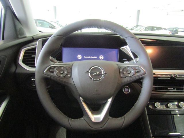 Grandland Ultimate, 1.2 131PS AUTOM NAV SHZ LHZ