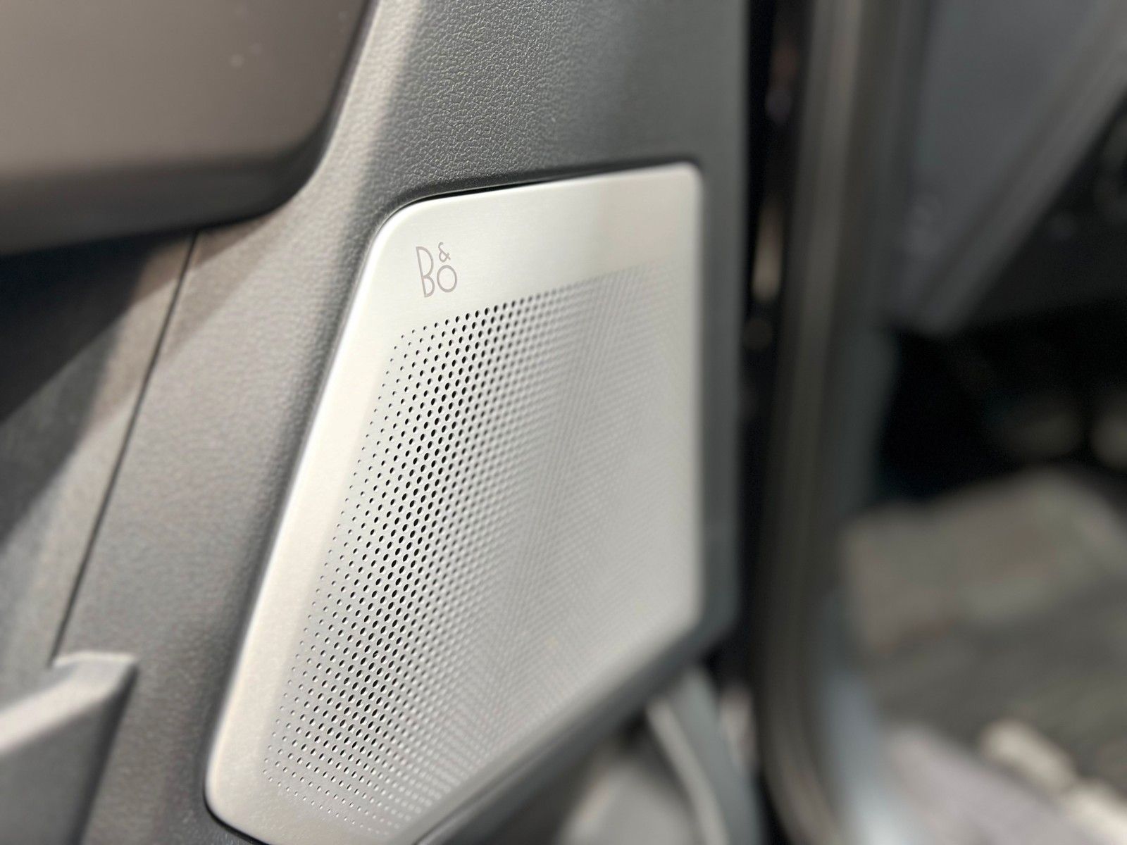 Fahrzeugabbildung Ford F-150 Lariat 5.0L V8 5,5" Black Ed. MY25