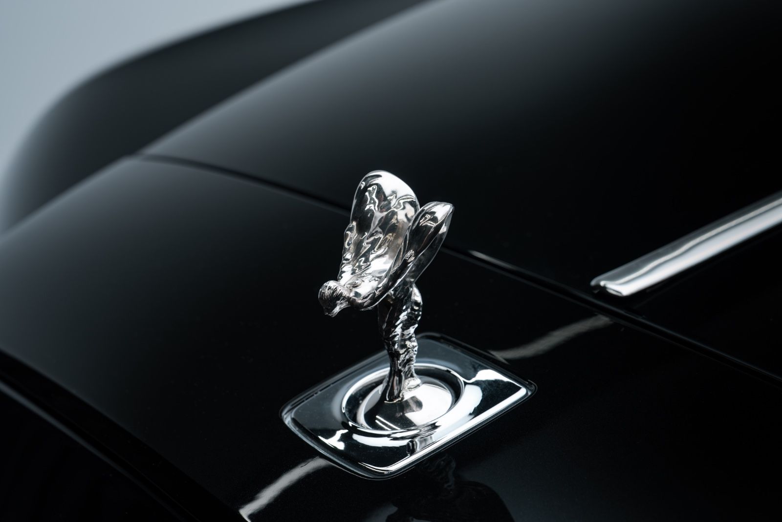 Fahrzeugabbildung Rolls-Royce Wraith BESPOKE AUDIO/SHOOTING STAR/DRIVER ASSI 3