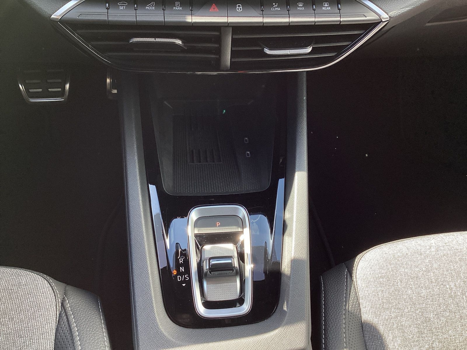 Skoda Octavia C.Sportline 2.0TDI*DSG*NAVI*MATRIX-LED* imagem 3