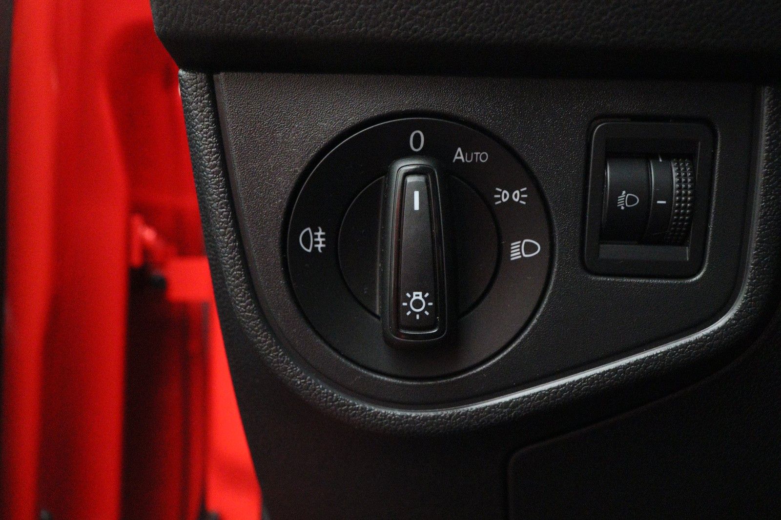 Fahrzeugabbildung Volkswagen Polo VI 1.0 Comfortline