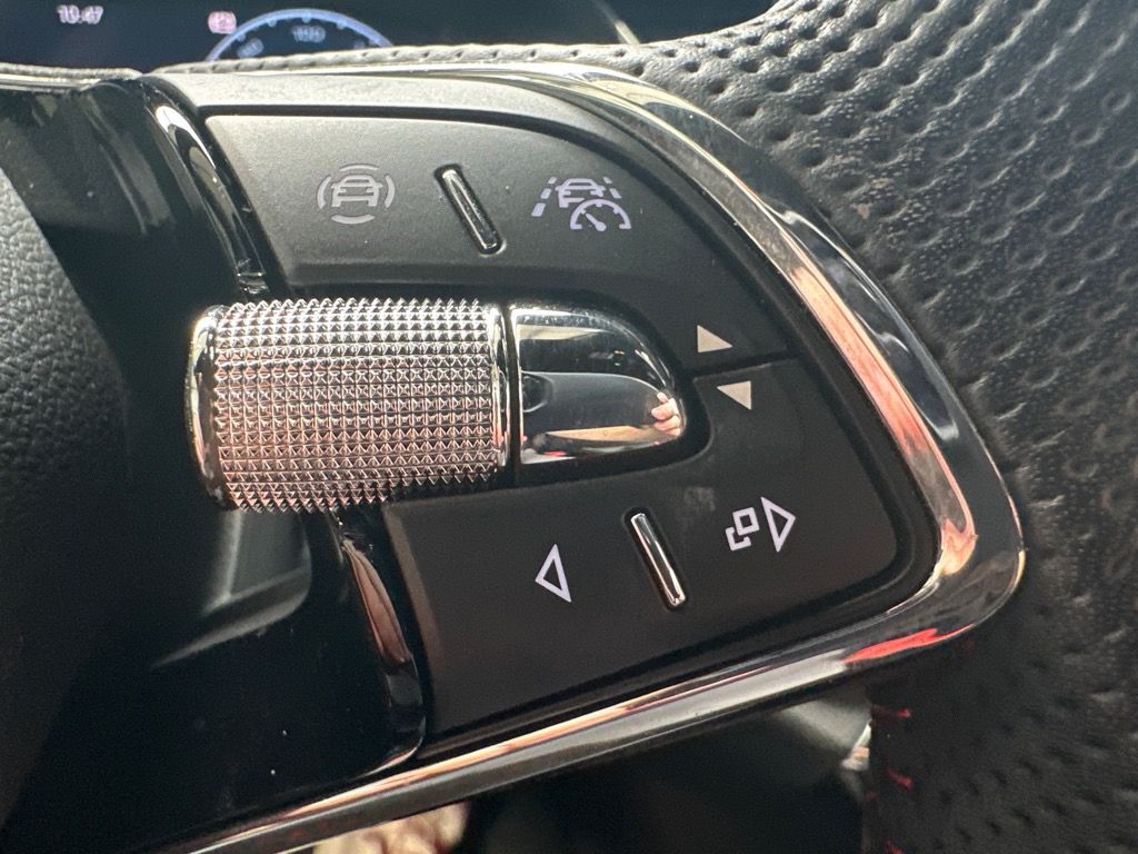 Fahrzeugabbildung SKODA Octavia Combi 2.0 TDI DSG RS Plus NAV+MATRIX+AHK