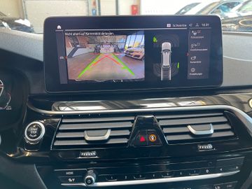 BMW 520 Touring 520 d *1.HAND*HUD*NAVI*KAM*LED*AHK*