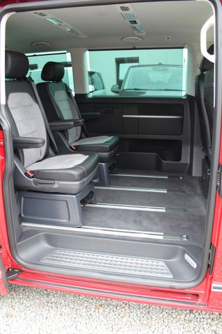 Volkswagen T6.1 Multivan Generation SIX 150PS DSG ACC AHK