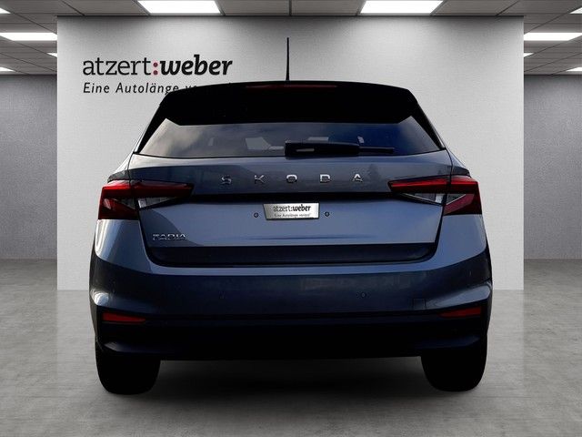 Fahrzeugabbildung Skoda Fabia Tour 1.0TSI Winterpaket LED PDC 130Jahre