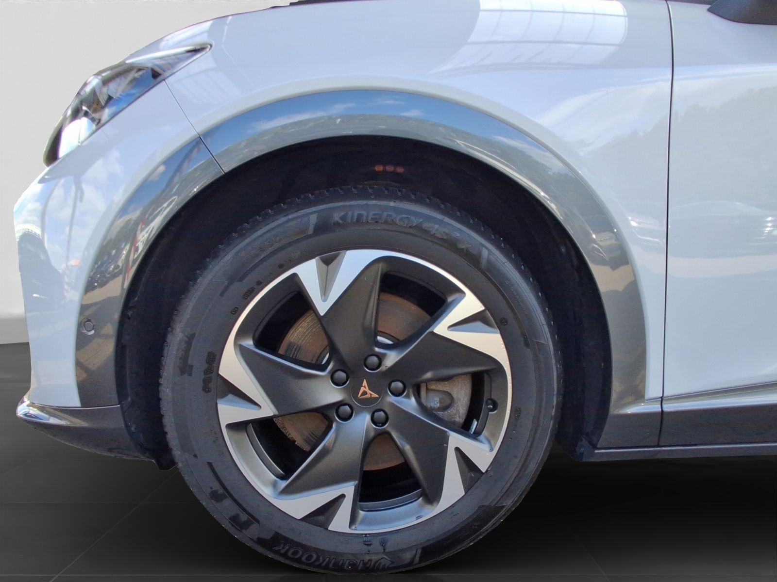 Cupra Tavascan - Bild 8