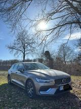 Volvo V60 D4 AWD Geartronic Inscription 2. Hand - silberne Volvo V60