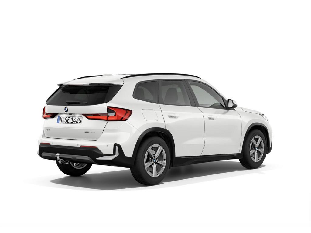 BMW X1 xDrive 20d PANO AHK HUD 360° LED ACC NAVI H/K