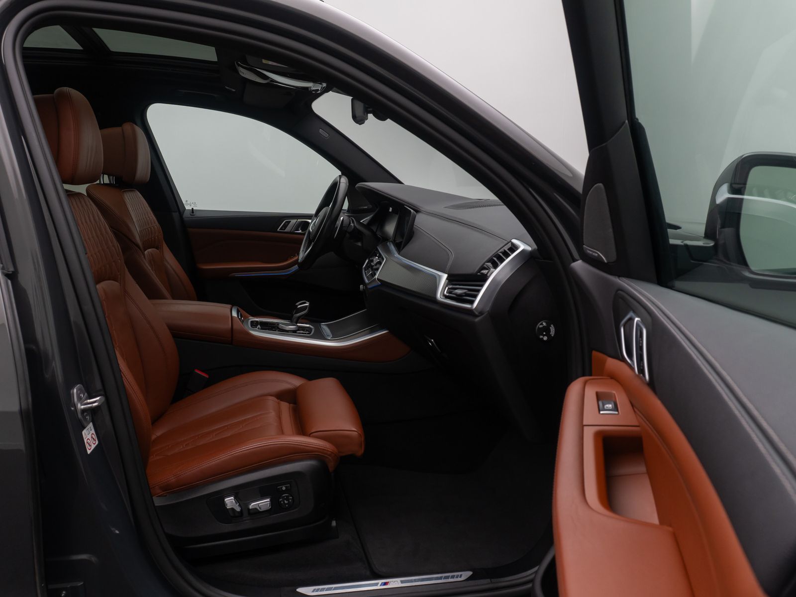 Fahrzeugabbildung BMW X5 xD45e M Sport Laser 360° DAB HUD H/K Panorama