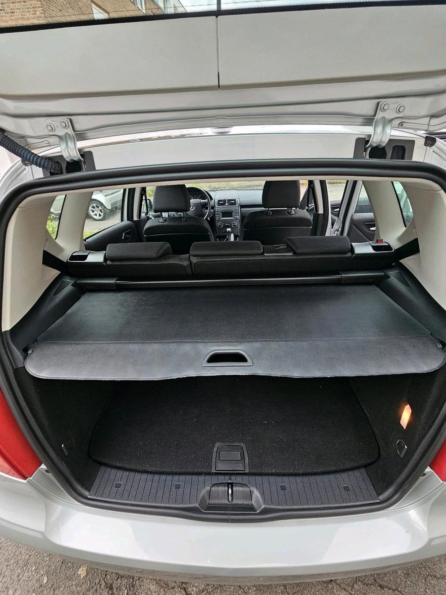 Mercedes-Benz A180 2009 — photo 14