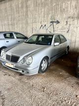 Mercedes-Benz E220 CDI TÜV Neu - gebrauchte Mercedes-Benz E 220 aus dem Jahr 2000