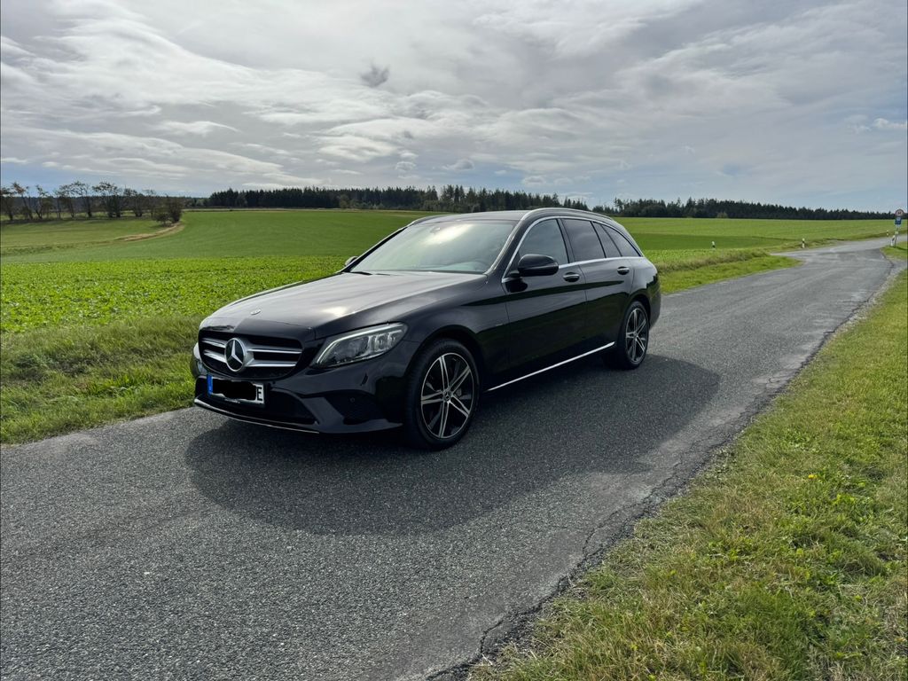Image of Mercedes-Benz C 300