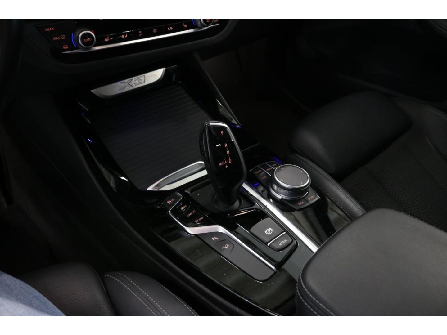 Fahrzeugabbildung BMW X3 xDrive 20 d xLine X-Line Navi el. Heckklappe