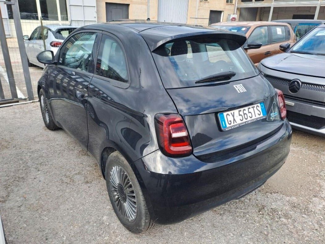 Other FIAT500e Berlina 42 kWh imagem 3