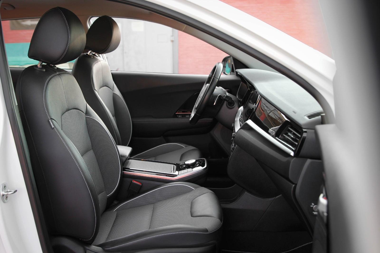 Kia e-Niro DynamicLine 64 kWh/SOH99,7%/Leder/15538ne