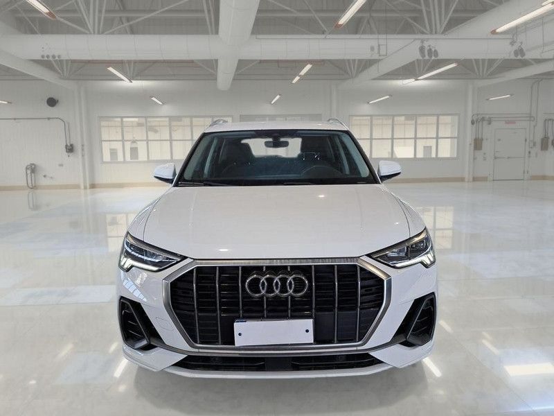 Audi AUDI Q3 35 TDI S TRONIC S LINE EDITION SUV imagem 2