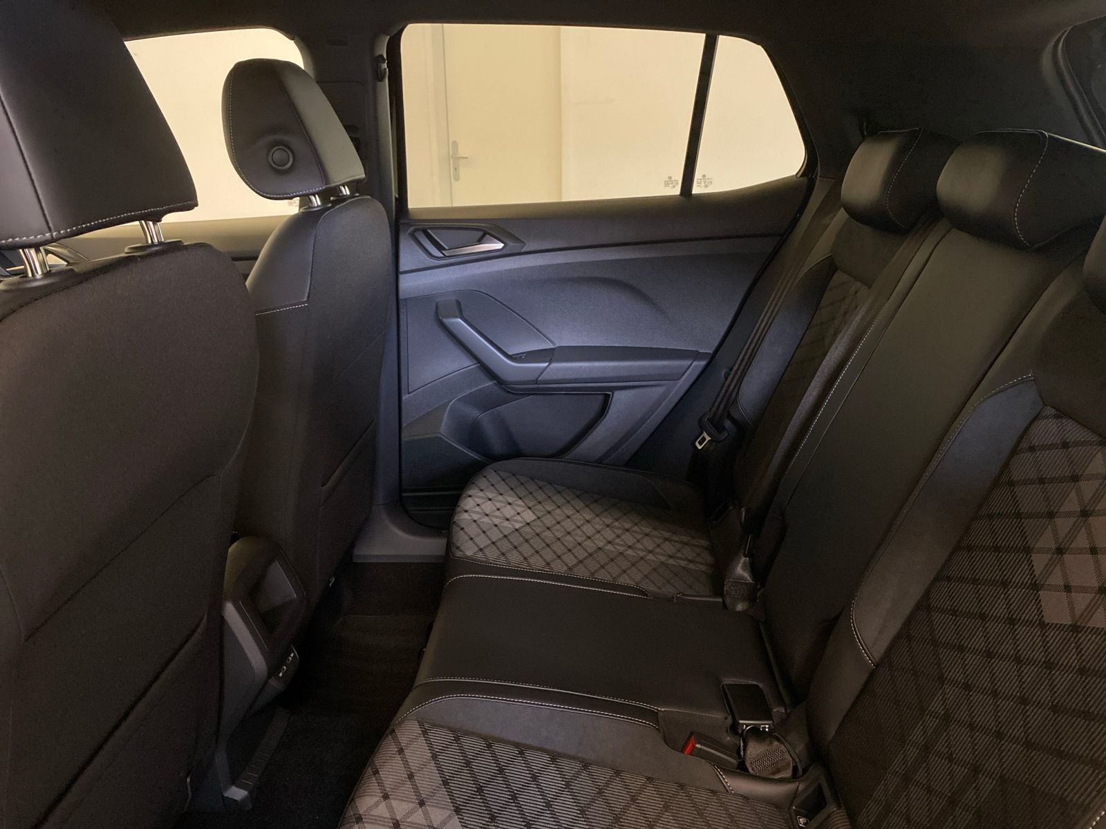 Volkswagen T-Cross - Bild 11