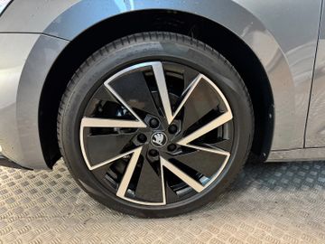 Skoda Octavia Combi 1.5 TSI Sportline Matrix AHK