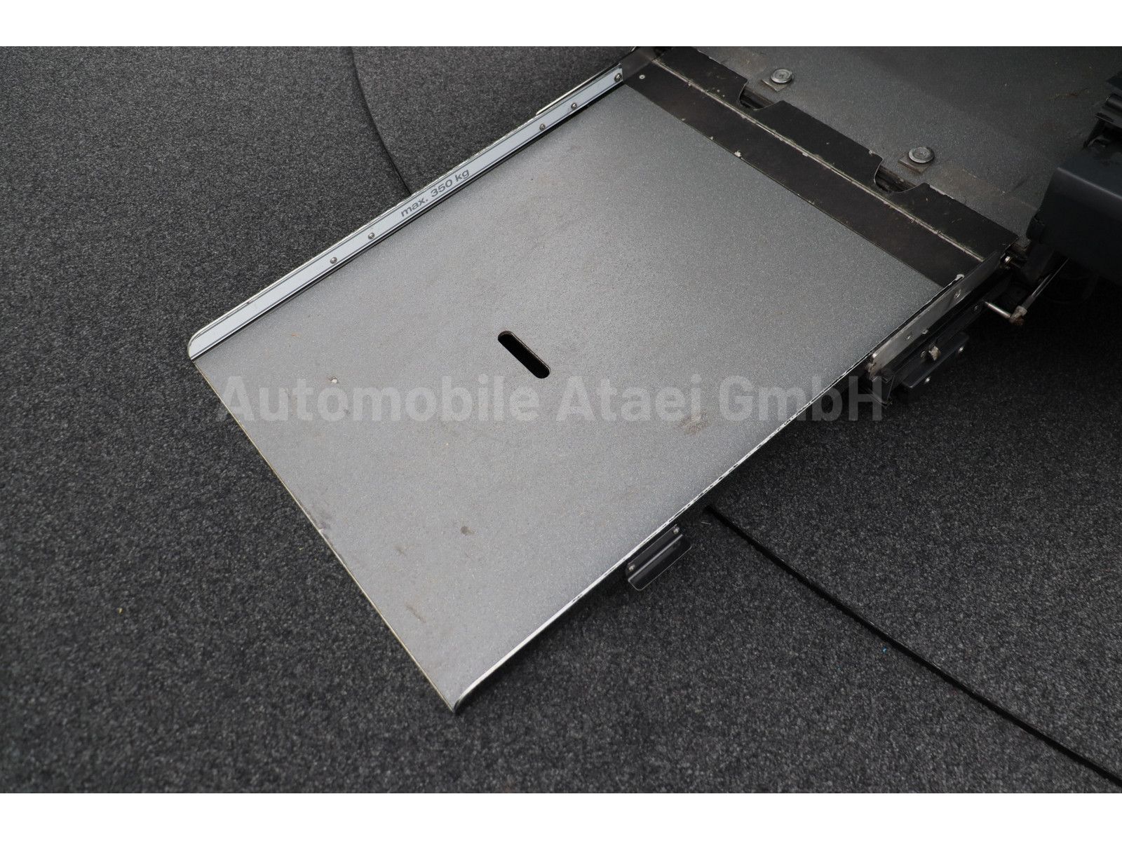 Fahrzeugabbildung Mercedes-Benz Vito Tourer 110 CDI lang *Rollstuhlrampe* 6084