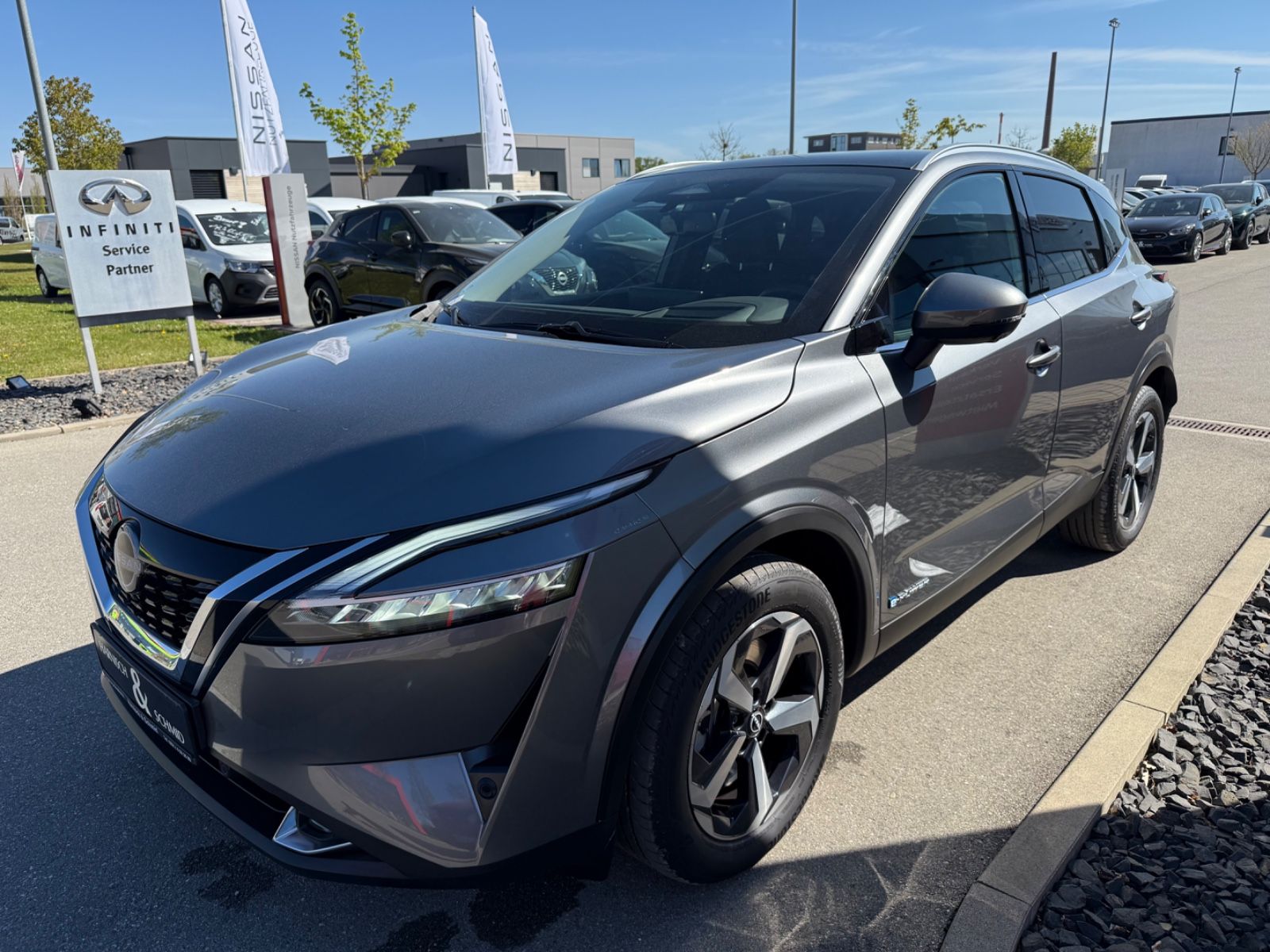 Fahrzeugabbildung Nissan Qashqai N-Connecta e-Power - nur 12.350 km !!!!
