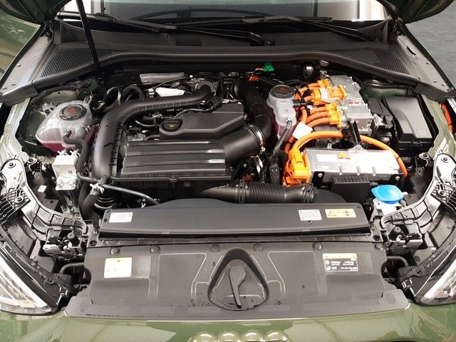 Fahrzeugabbildung Audi A3 Sportback S line 40TFSIe AHK StdHz eleHeck