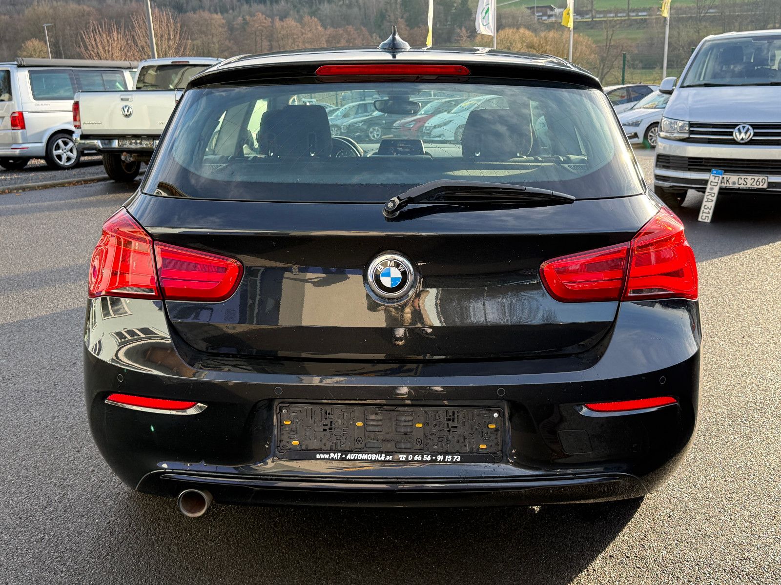 Fahrzeugabbildung BMW 118d xDrive Sport-Line Navi HiFi PDC GRA SHZ