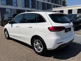 Mercedes-Benz B 200 d Style *LED*KAM*1.HAND* - Mercedes-Benz B 200 Gebrauchtwagen in Solingen